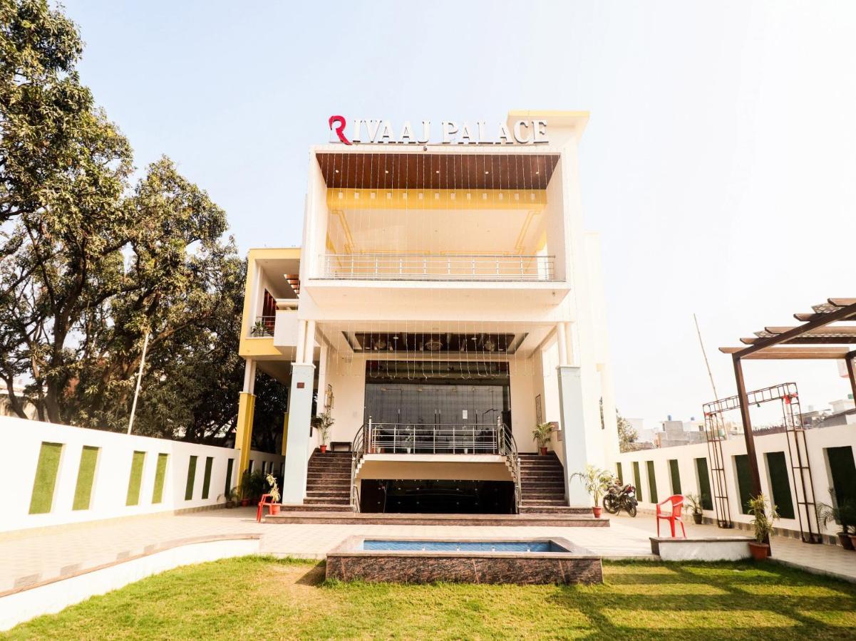 Oyo Lck1233 Rivaaj Palace Lakhnaú Exteriér fotografie